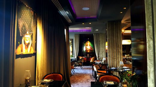 Purple Rain Lounge
