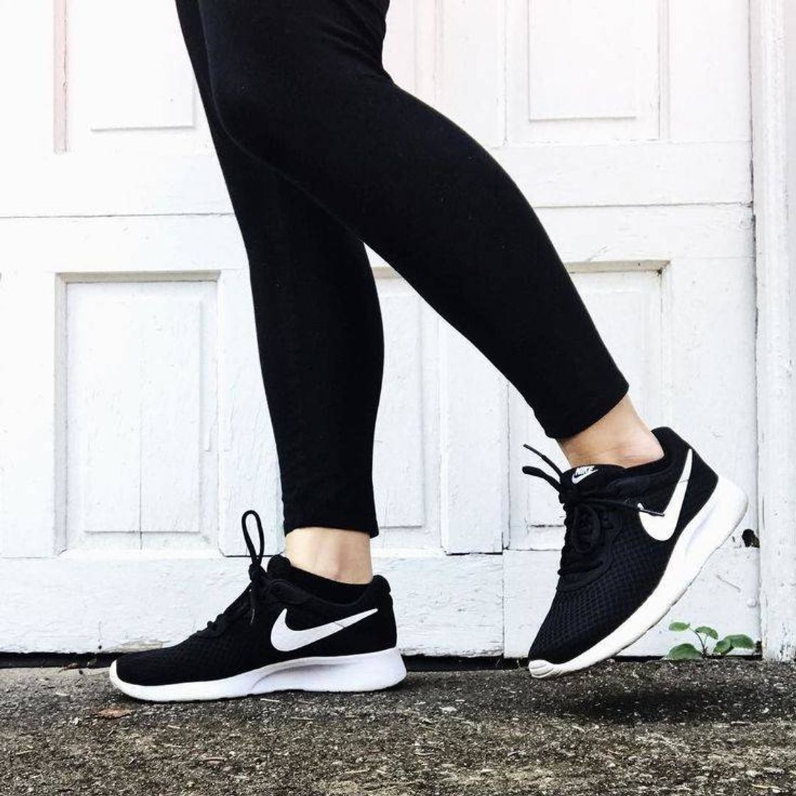 Moda Tênis Nike revolution feminino preto