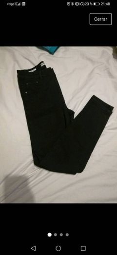 Pantalon negro Pull&Bear