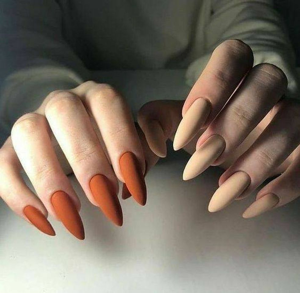 Social Nail