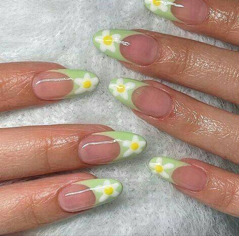 Moda Nails