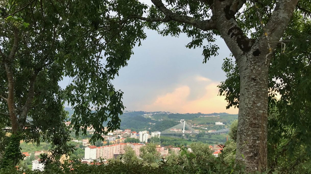 Place Miradouro do Penedo da Saudade