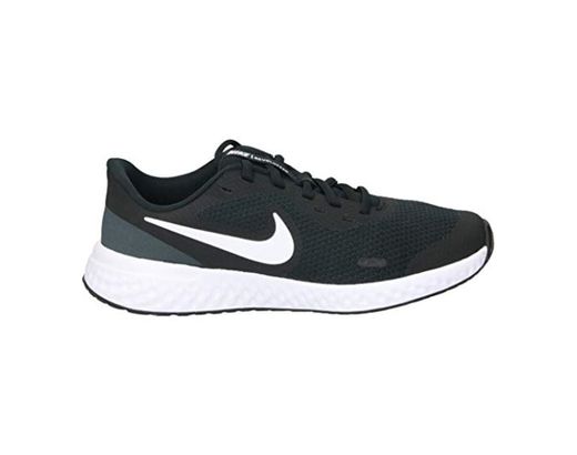 Nike Revolution 5