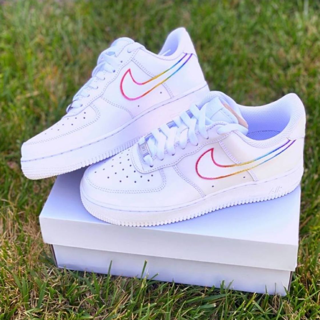 Moda Rainbow Swoosh AF1