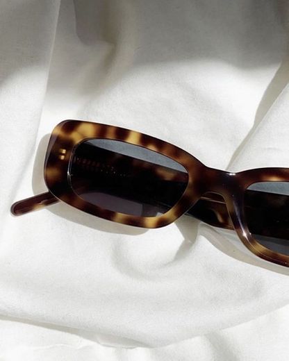 Leopard frame sunglasses