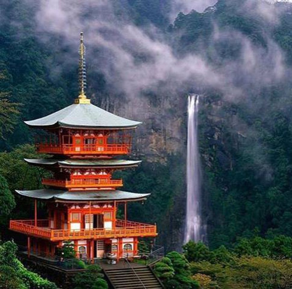 Place Nachi Falls