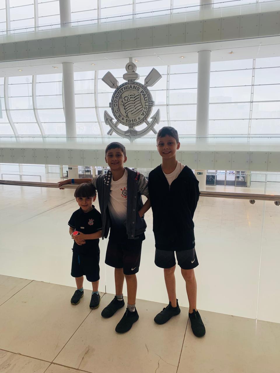 Social ir na neo quimica arena com meus irmãos foi um dos melhores dias da minha vida.