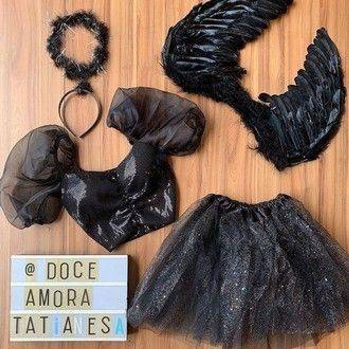 Moda Fantasias e seus acessórios