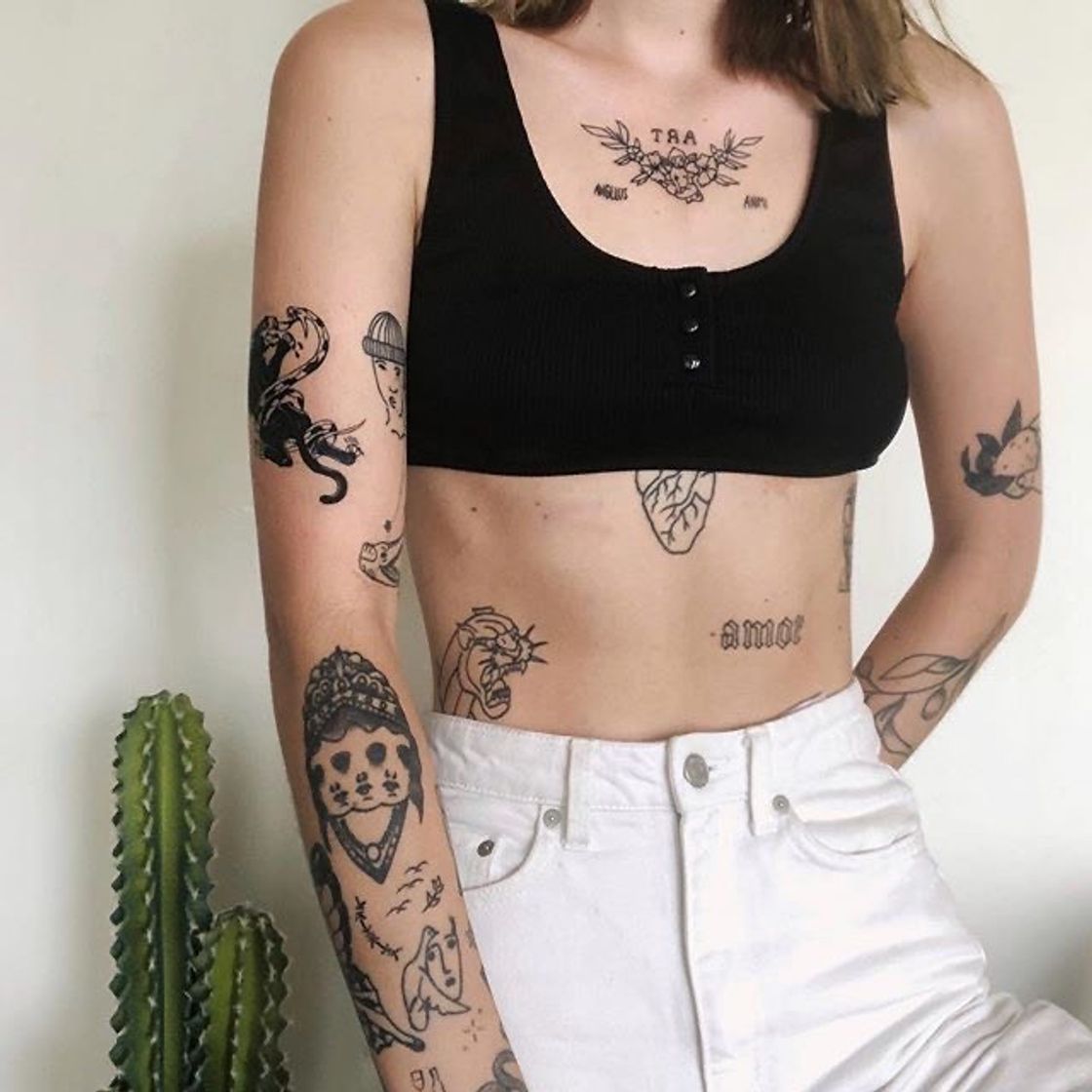 Fashion Mulheres tatuadas