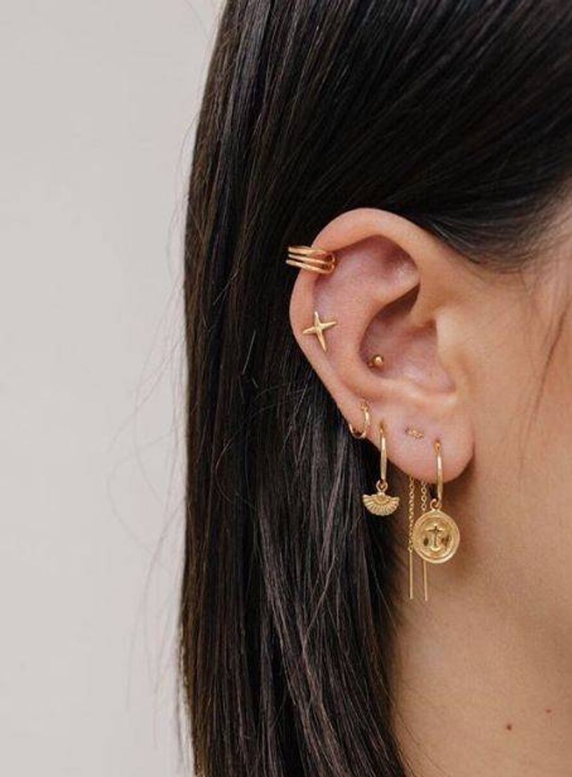 Fashion pierced ear