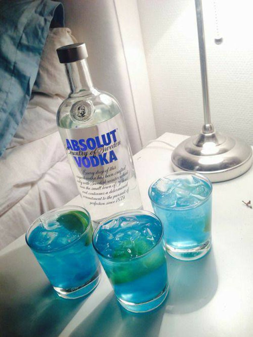 Moda 🤪 Absolut vodka 🍶