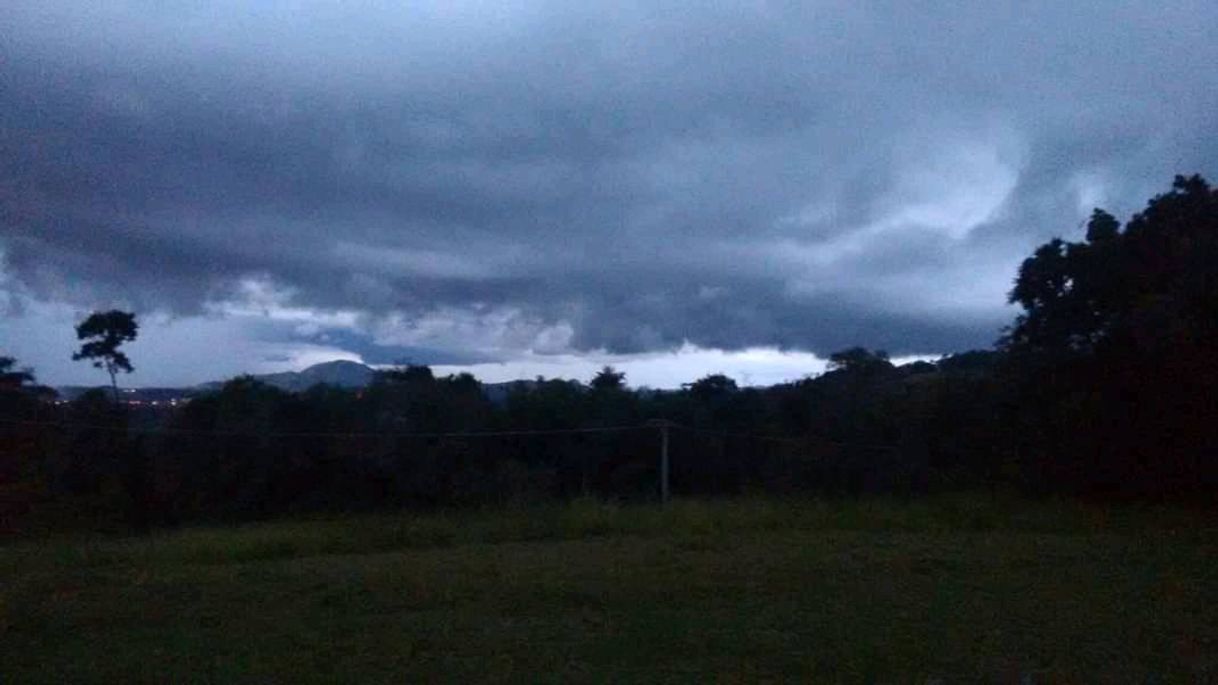 Moda VAI CHOVER - ARAÇARIGUAMA SP ♥️☁️