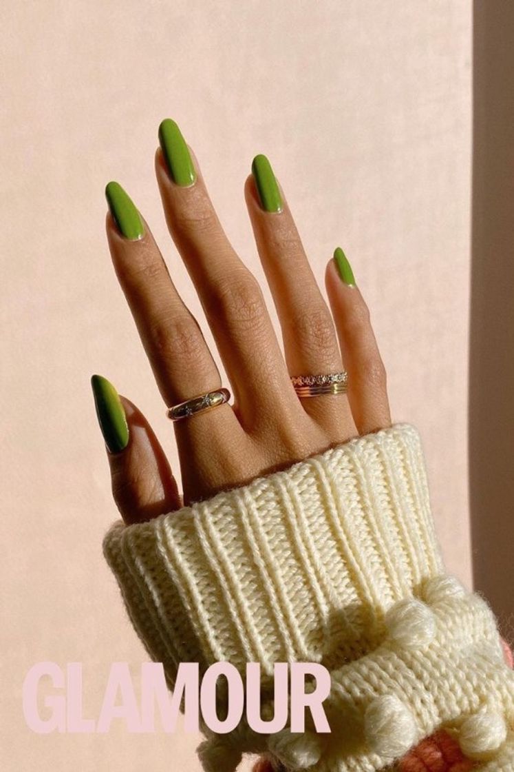 Fashion green nails