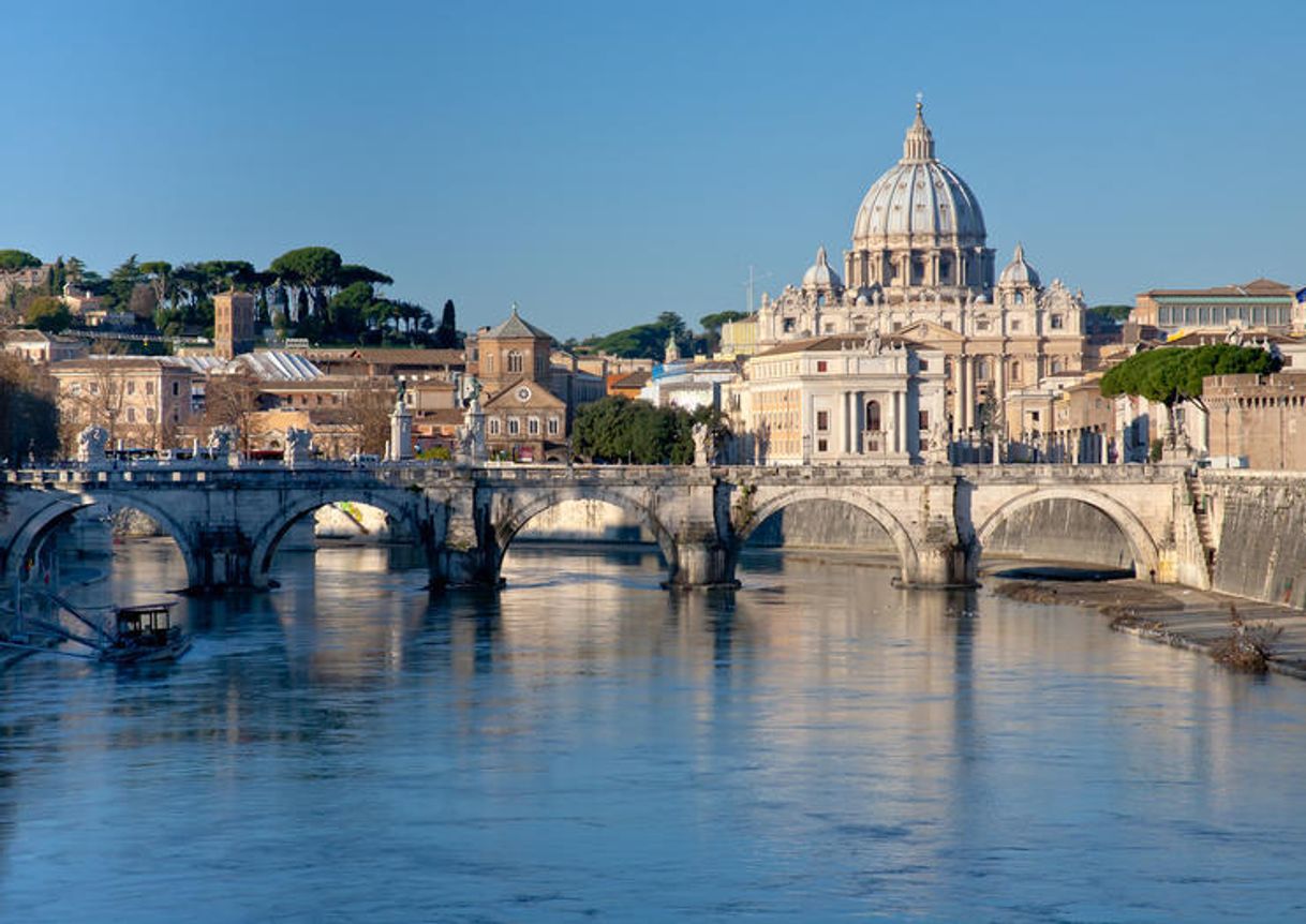 Place Fiume Tevere