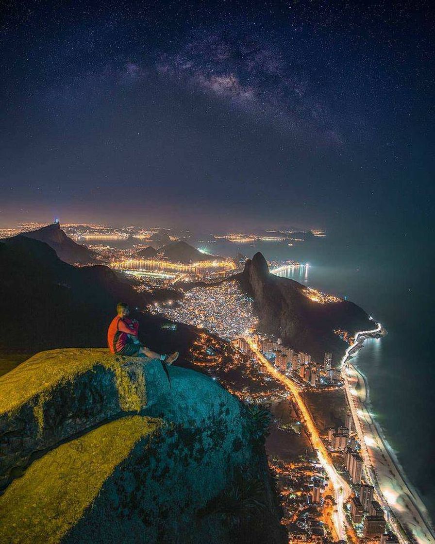 Lugar Pedra da Gávea - RJ