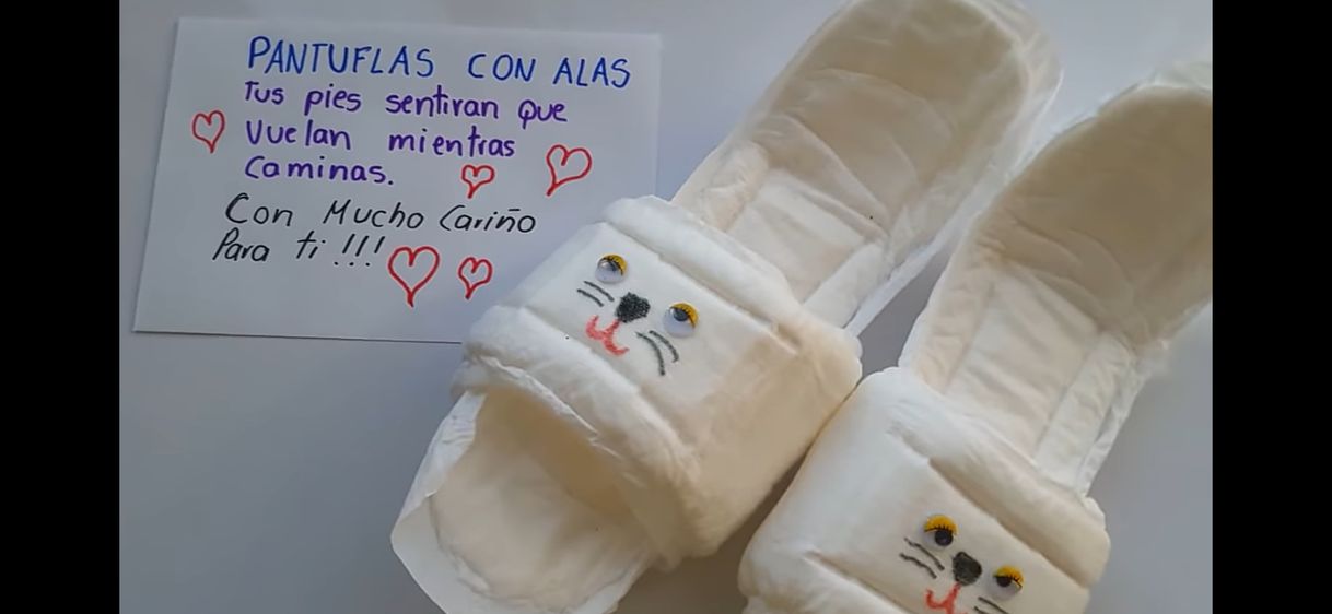 Fashion Pantuflas hechas con toallas femeninas 