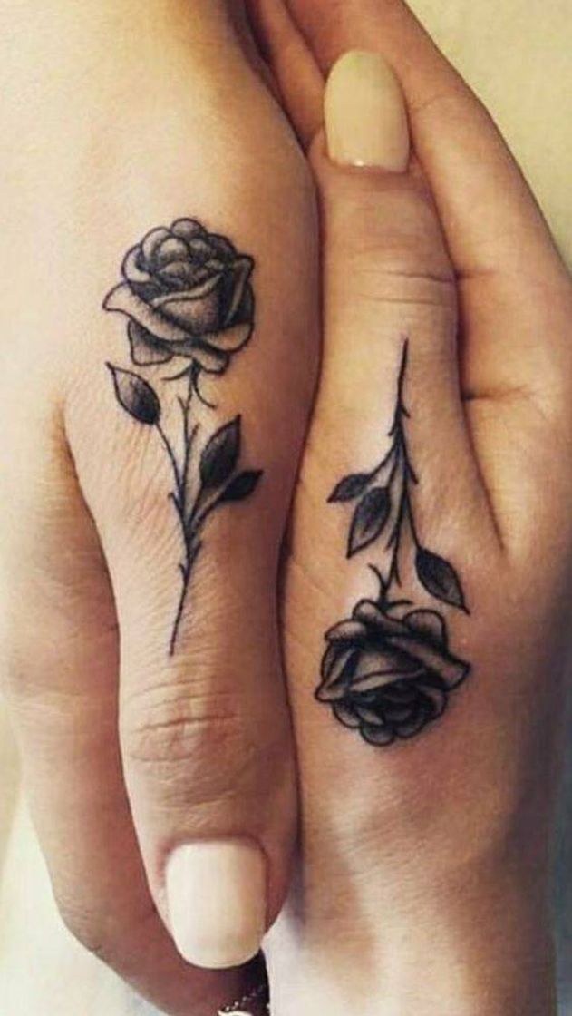 Moda Tatuagem na mão ♥️