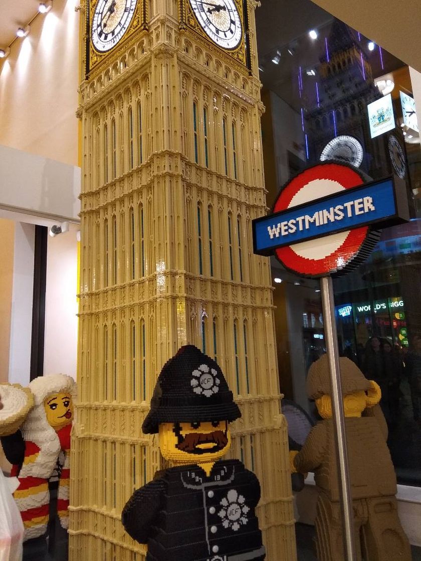 Place LEGO® Store Leicester Square