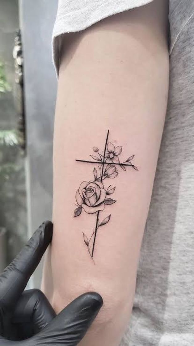 Social TATUAGEM DELICADA DE FLOR