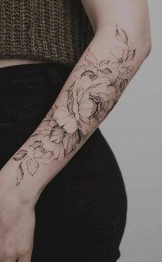 Flores no braço 