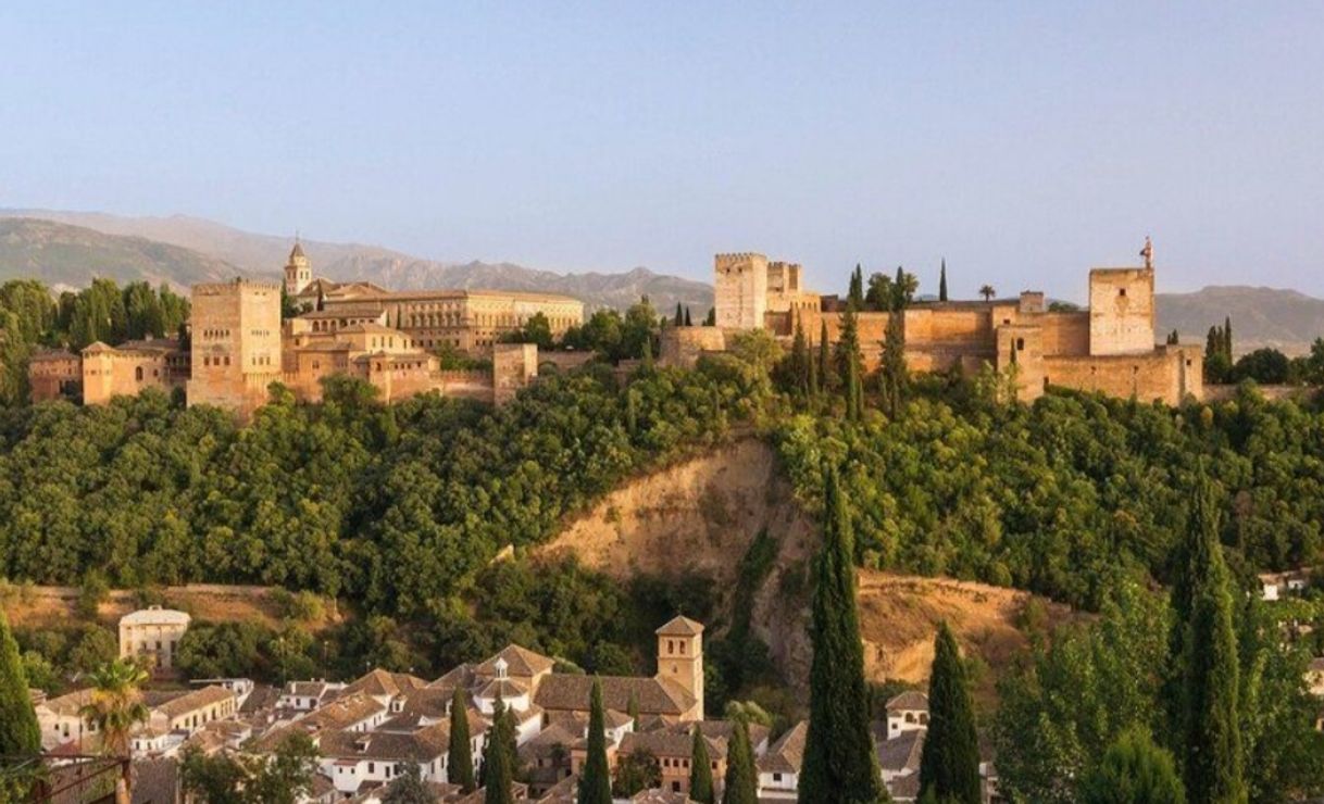 Lugar Granada