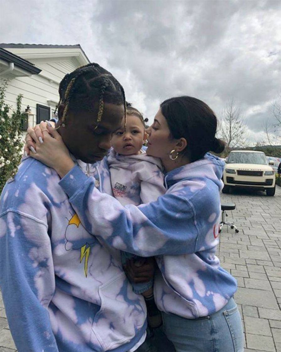 Moda Kylie, Travis e Stormi!