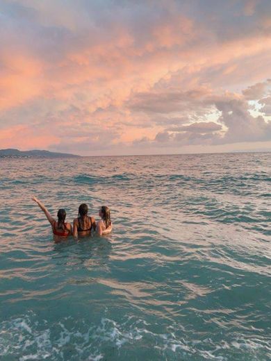 Amigas e praia