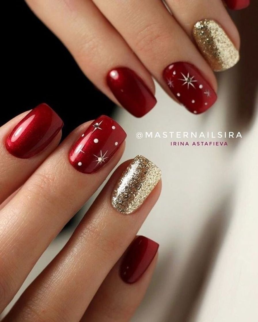 Fashion Unhas natal vermelho e dourado 