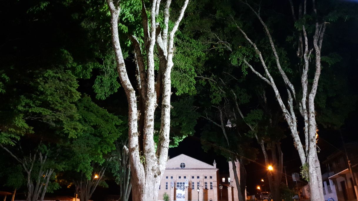 Lugar Praça Tancredo Neves