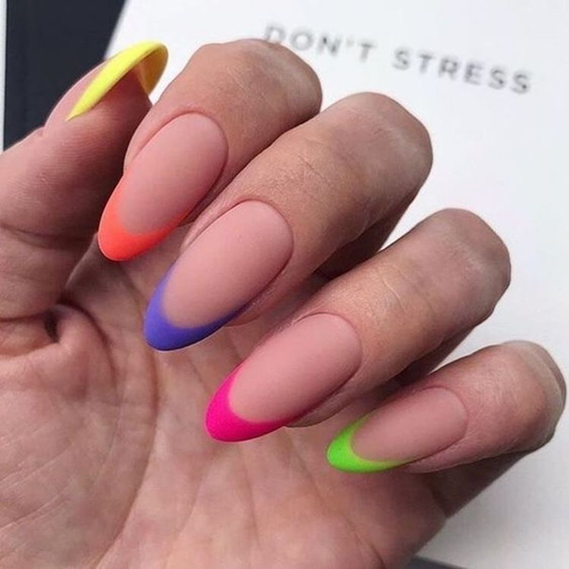 Moda Unhas coloridas 