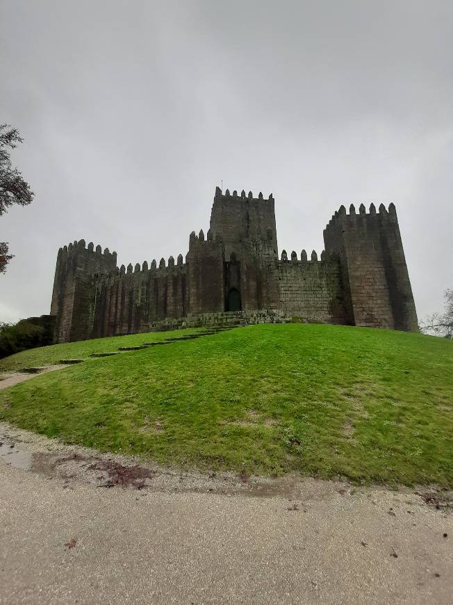 Place Guimarães Castle