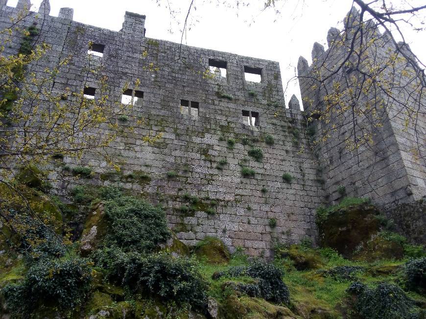 Place Guimarães Castle