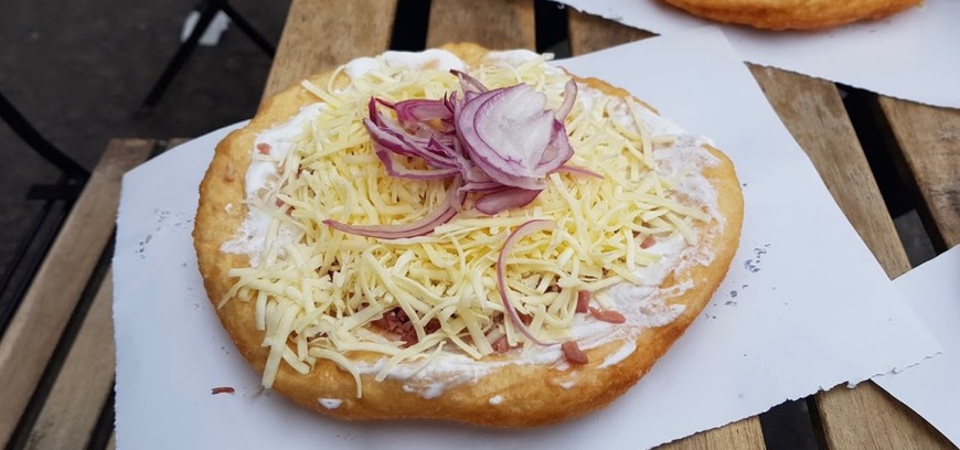 Restaurantes Retró Lángos Büfé