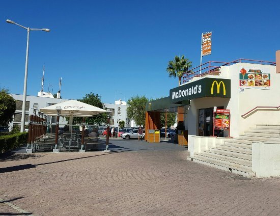 Place McDonald's - Albufeira