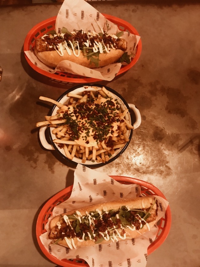 Restaurantes Frankie Hot Dogs