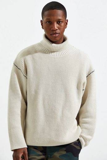 Turtleneck sweater 