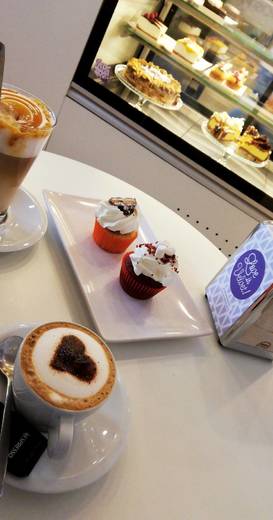 Velvet Cupcake & Coffee