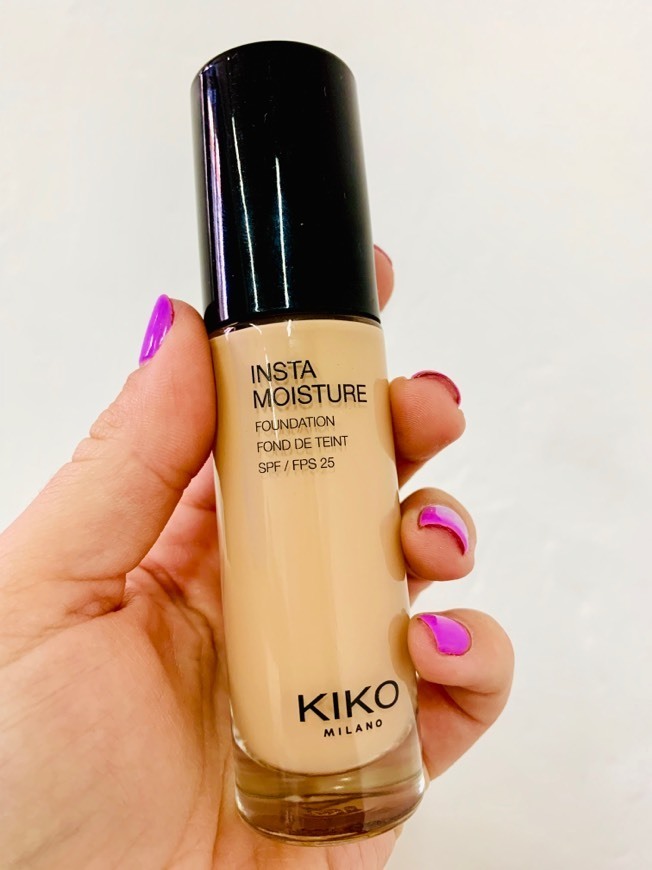 Fashion Instamoisture Foundation
Base líquida aperfeiçoadora 