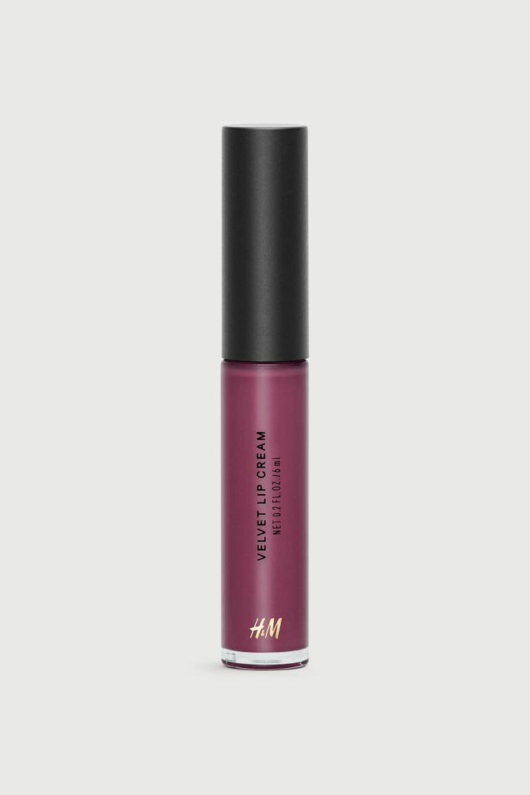 Product H&M Velvet Lip Cream Dare Me