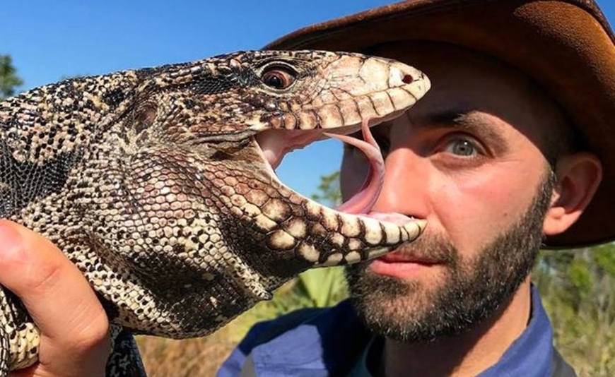 Fashion Coyote Peterson