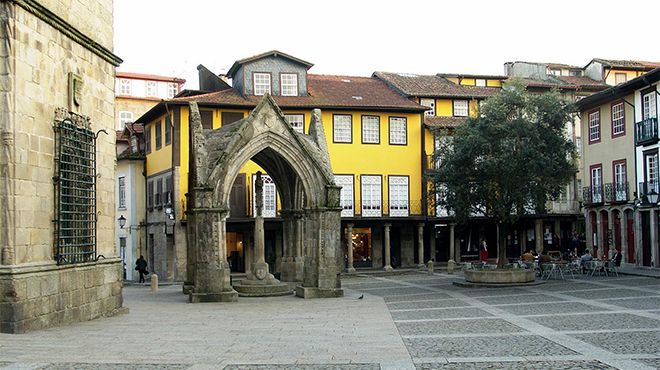 Lugar Largo da Oliveira