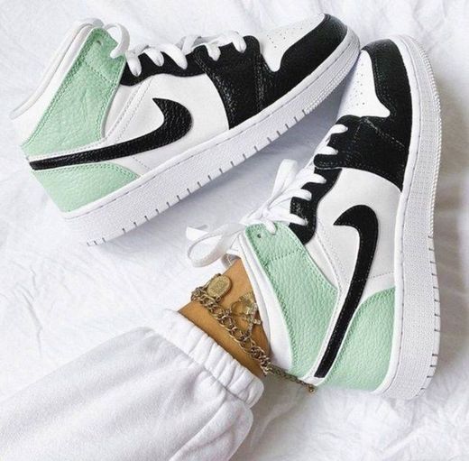 Nike Air Jordan mint