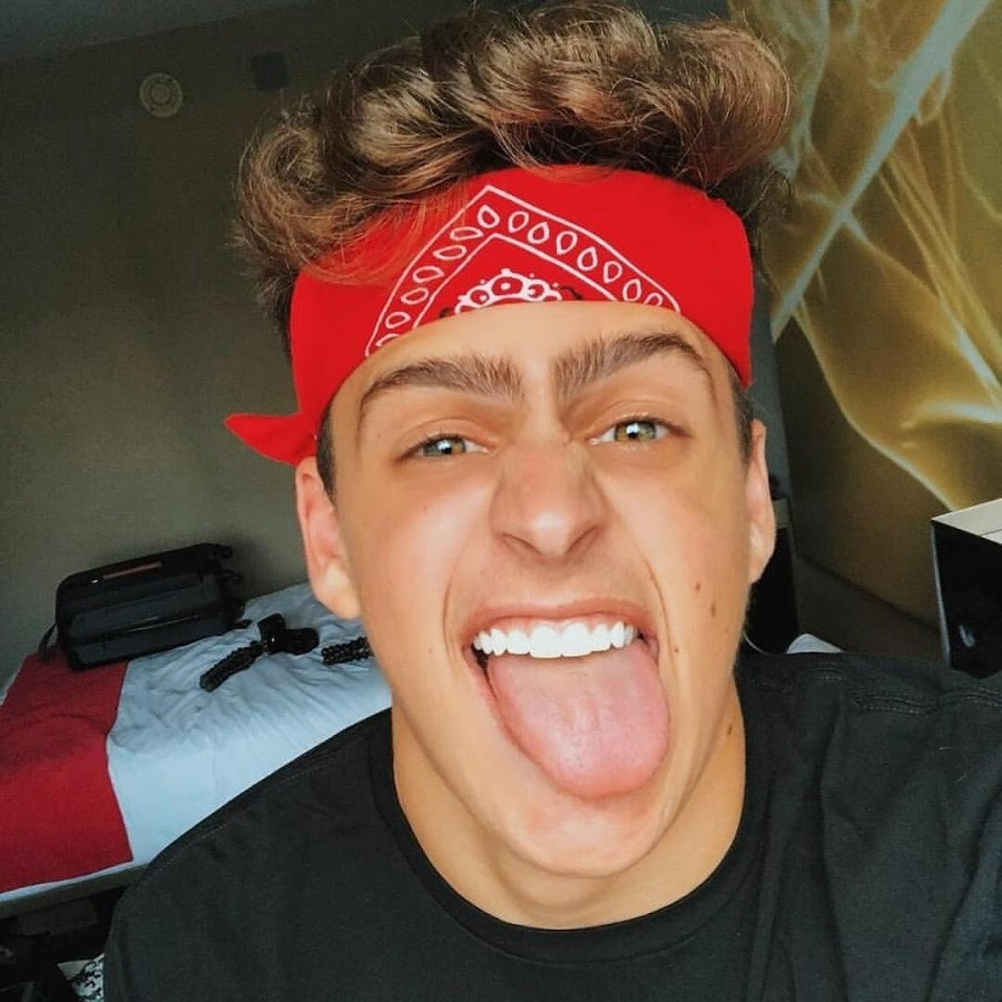 Jon vlogs 