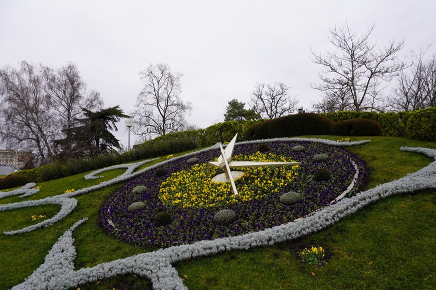 Place Horloge Fleurie