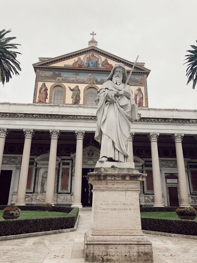 Place Basilica San Paolo