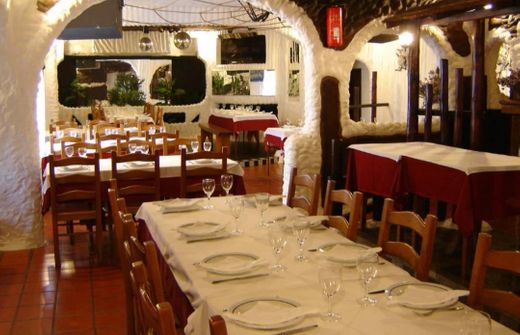 RESTAURANTE "TARÂNTULA"