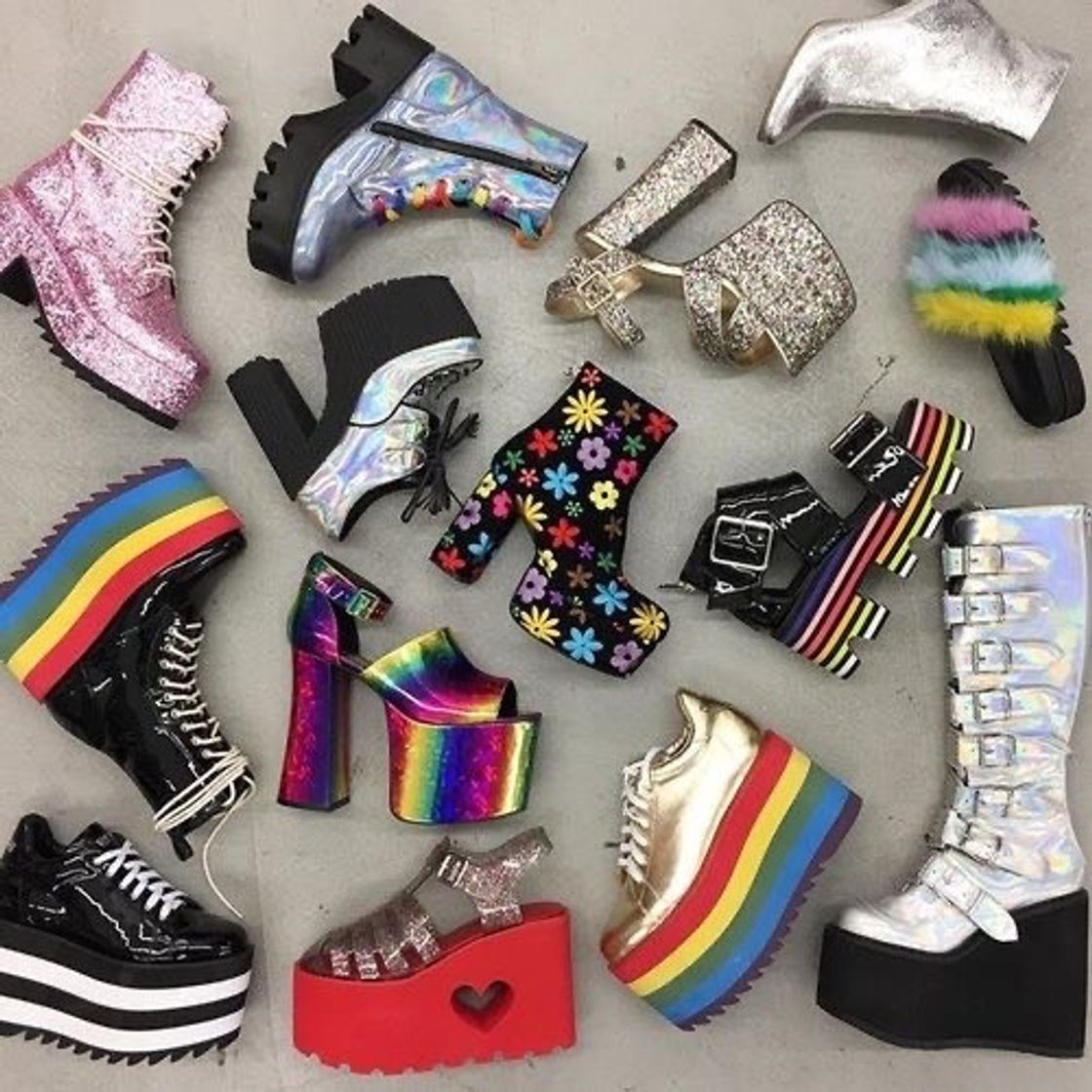 Fashion Fashion Shoes 🌈