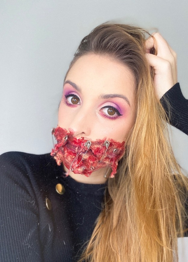 Fashion Halloween makeup 👹🧷