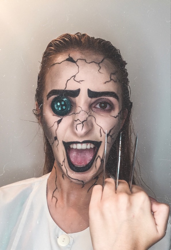 Fashion Halloween makeup 🔪 