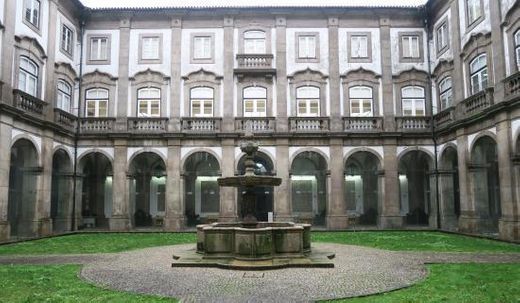 Biblioteca pública municipal de Porto